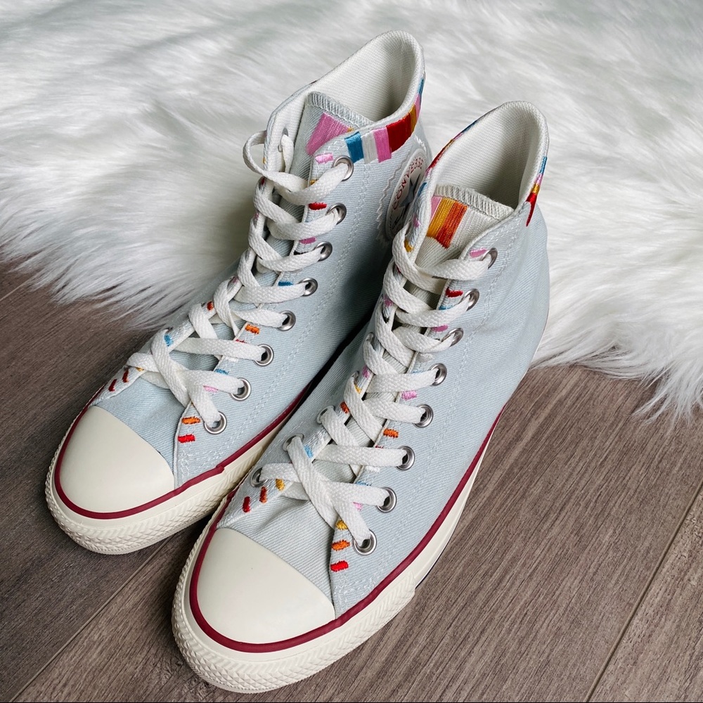 NWT Converse Chuck Taylor All Star Women’s Shoes - Picture 2 of 11